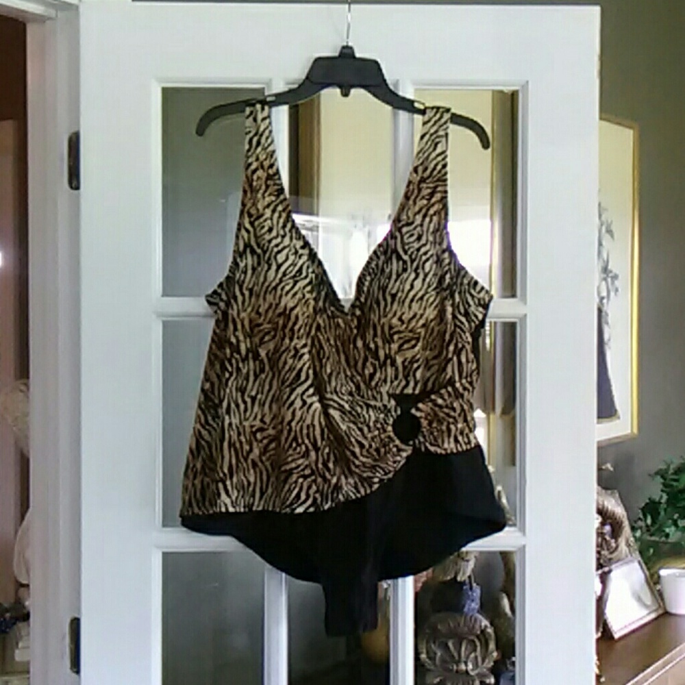 * WHITE STAG Swimsuit